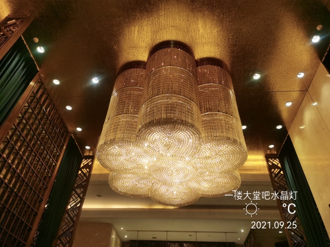安徽清洗酒店水晶灯|清洗五星酒店水晶灯清洗|免拆洗技术|灯具清洗五星酒店